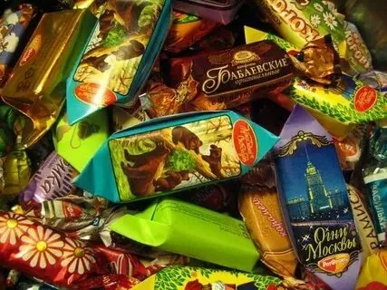 фотография продукта Просрок батончиков, конфет, шоколада