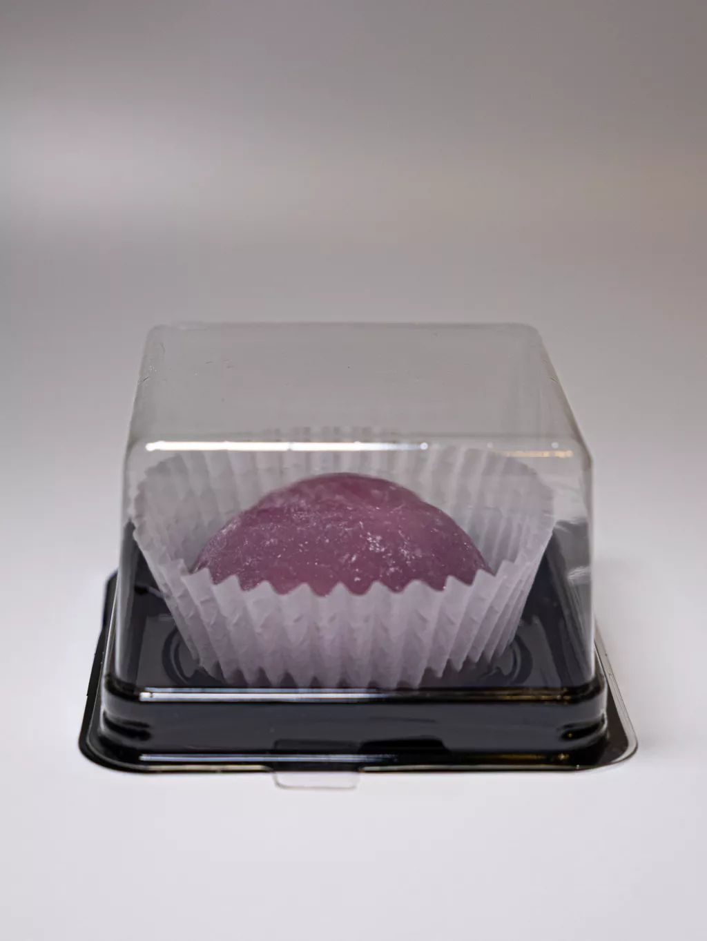 фотография продукта Моти с цельными ягодами и фруктами