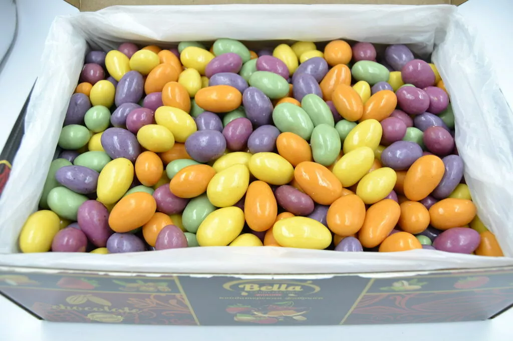 фотография продукта Миндаль в шоколадной глазури премиум 